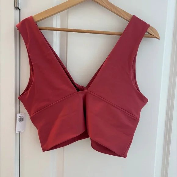 Light Support PowerSoft Twist Longline sports bra - Picture 3 of 6